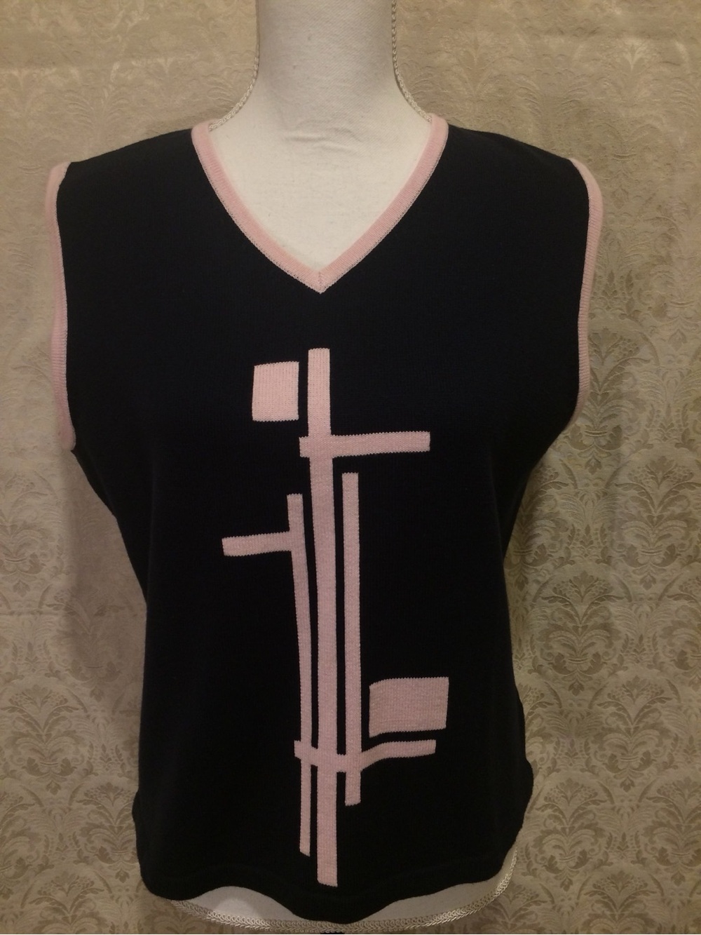 Bette & Court Ladies Sweater Vest M Black/Pink Geometric Golf Tennis Classy